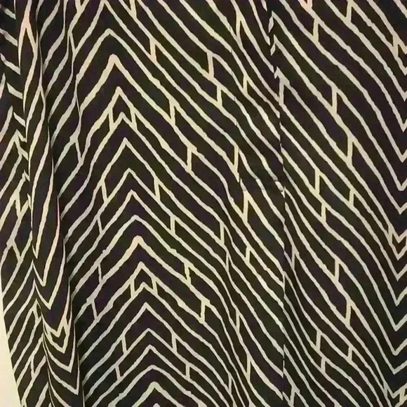 Gibson Black & White Office Top - Size XS - Picture 2 of 7